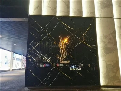 Batu Loncatan Bercahaya