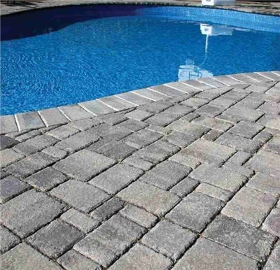 Pavers dengan paving sentuhan granit granit dihancurkan